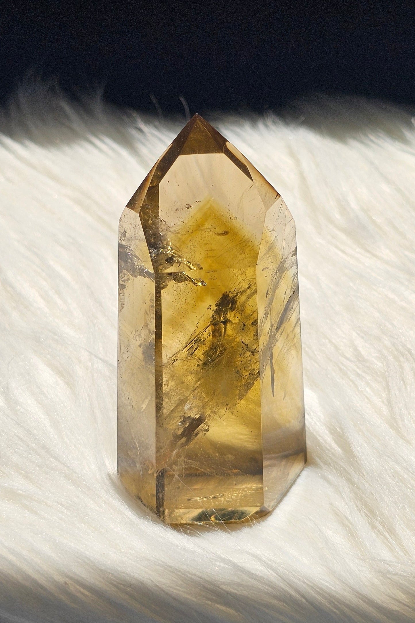 Citrine Tower with Phantom Mountain Lines