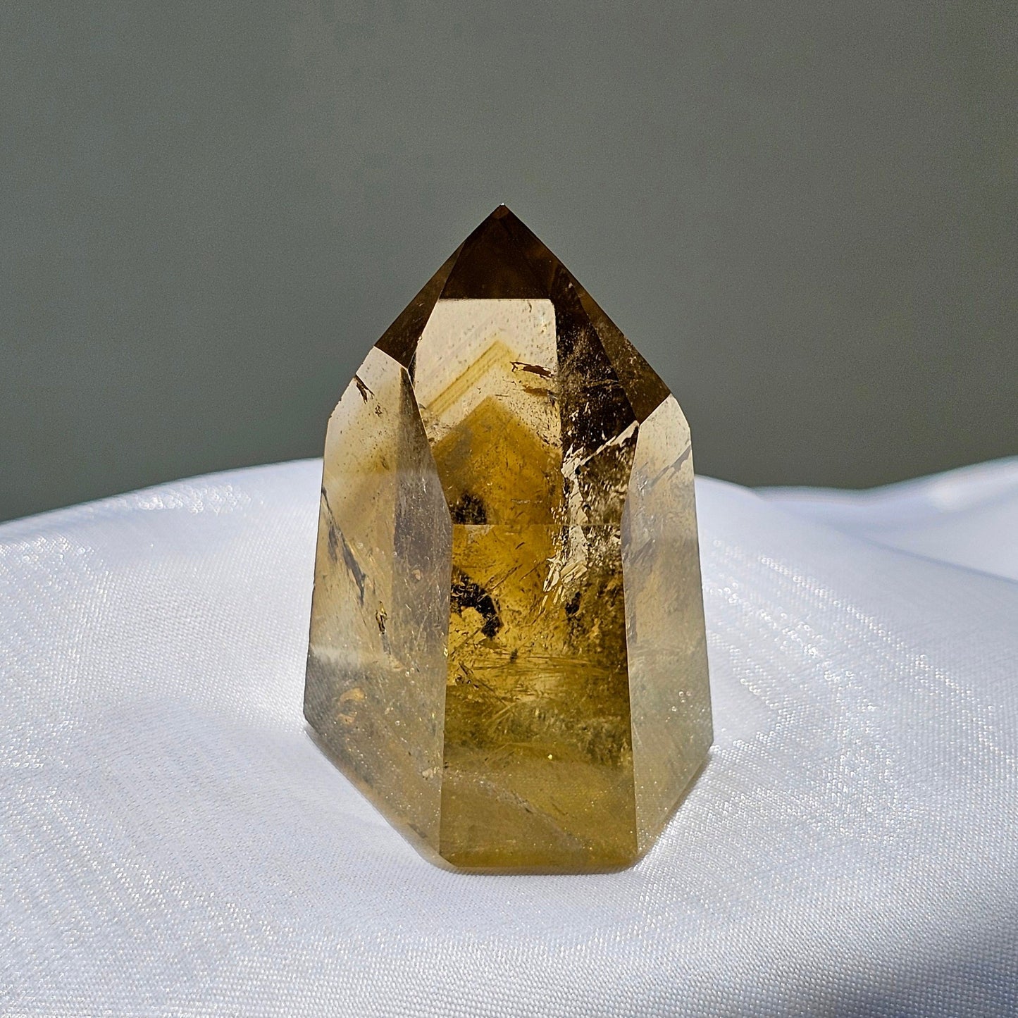 Citrine Tower with Phantom Mountain Lines