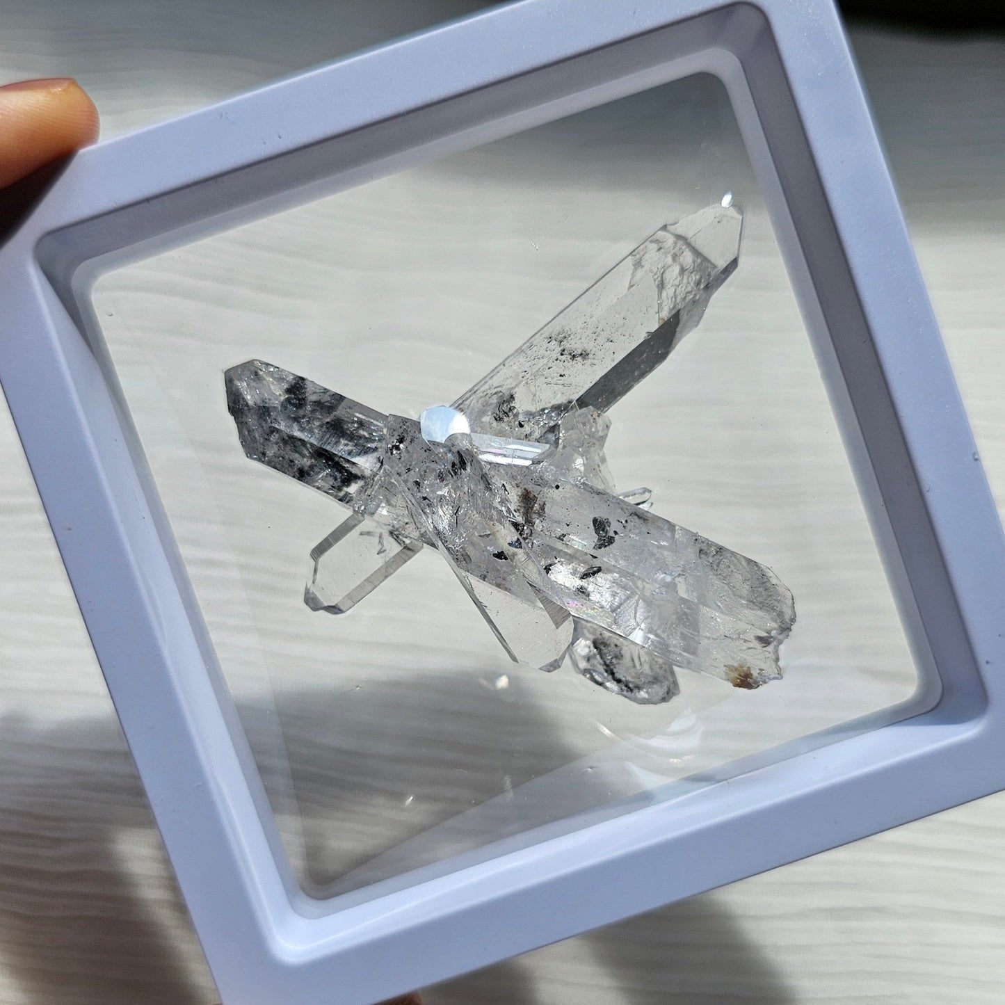 Jin Kou River Graphite Quartz Crystal