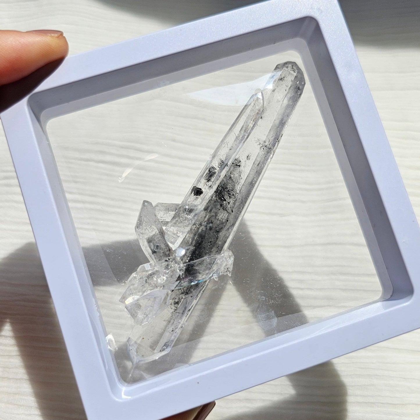 Jin Kou River Graphite Quartz Crystal