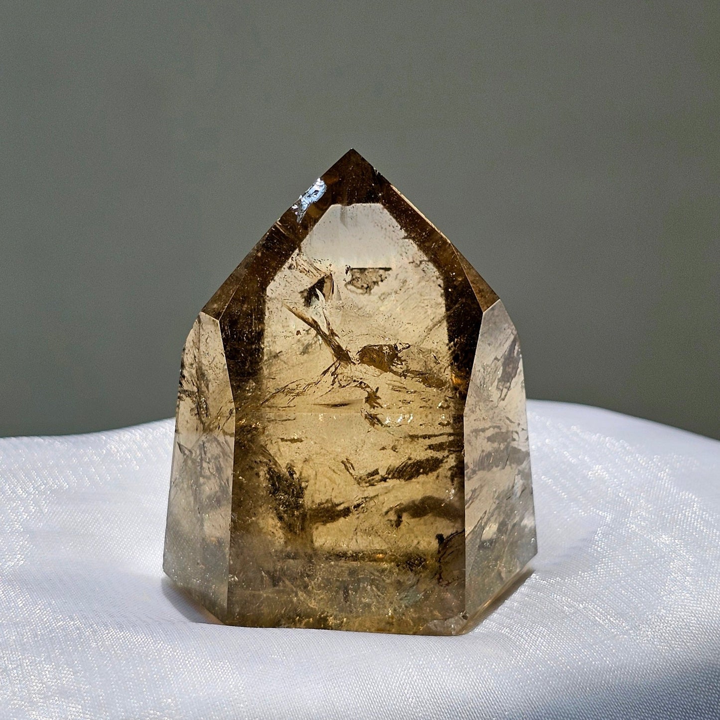 Citrine Tower with Phantom Mountain Lines