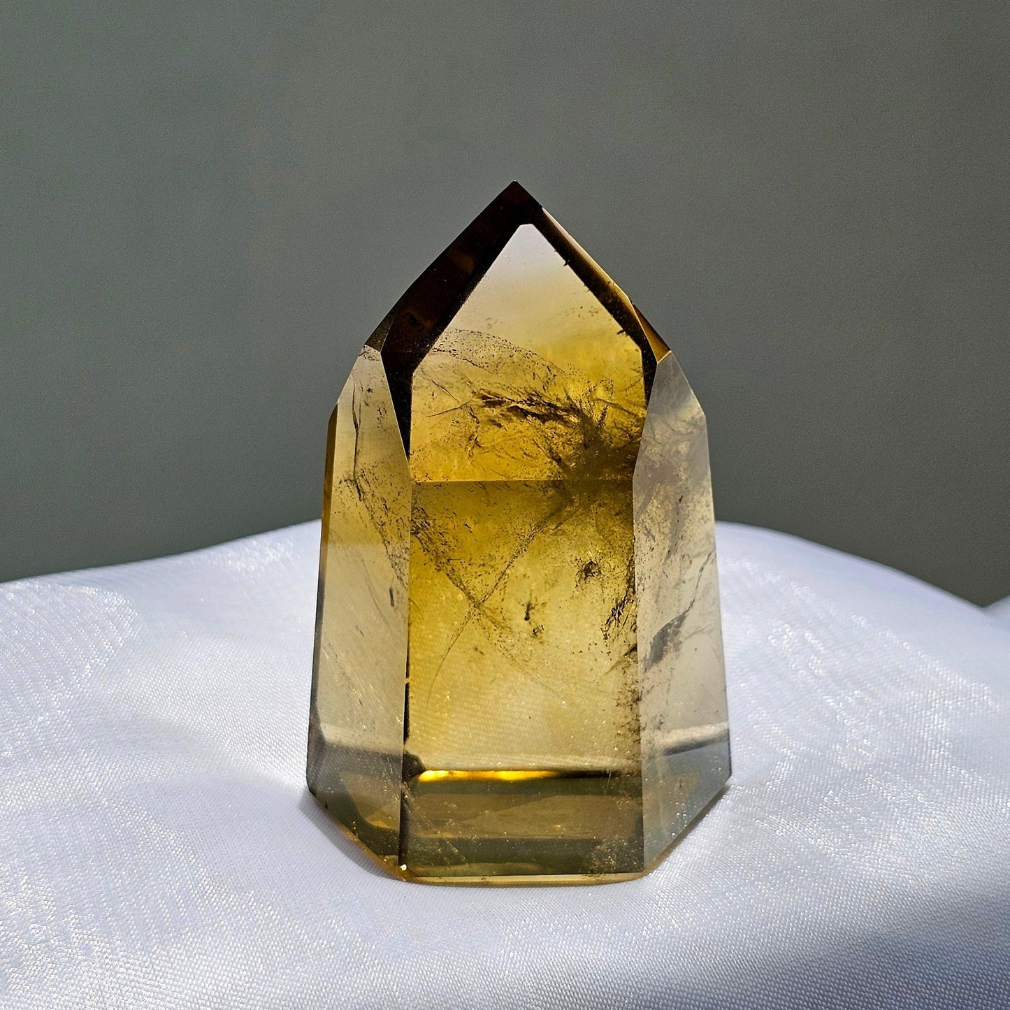 Citrine Tower with Phantom Mountain Lines