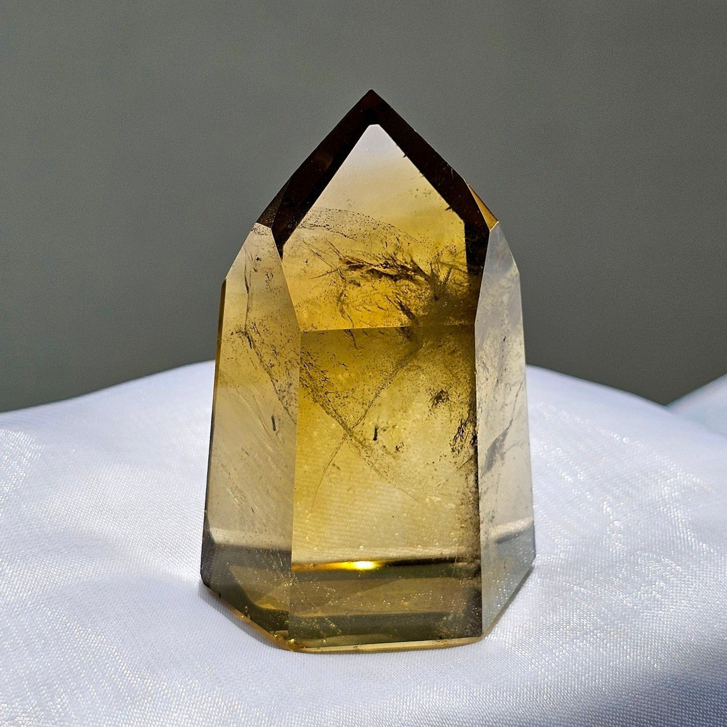 Citrine Tower with Phantom Mountain Lines