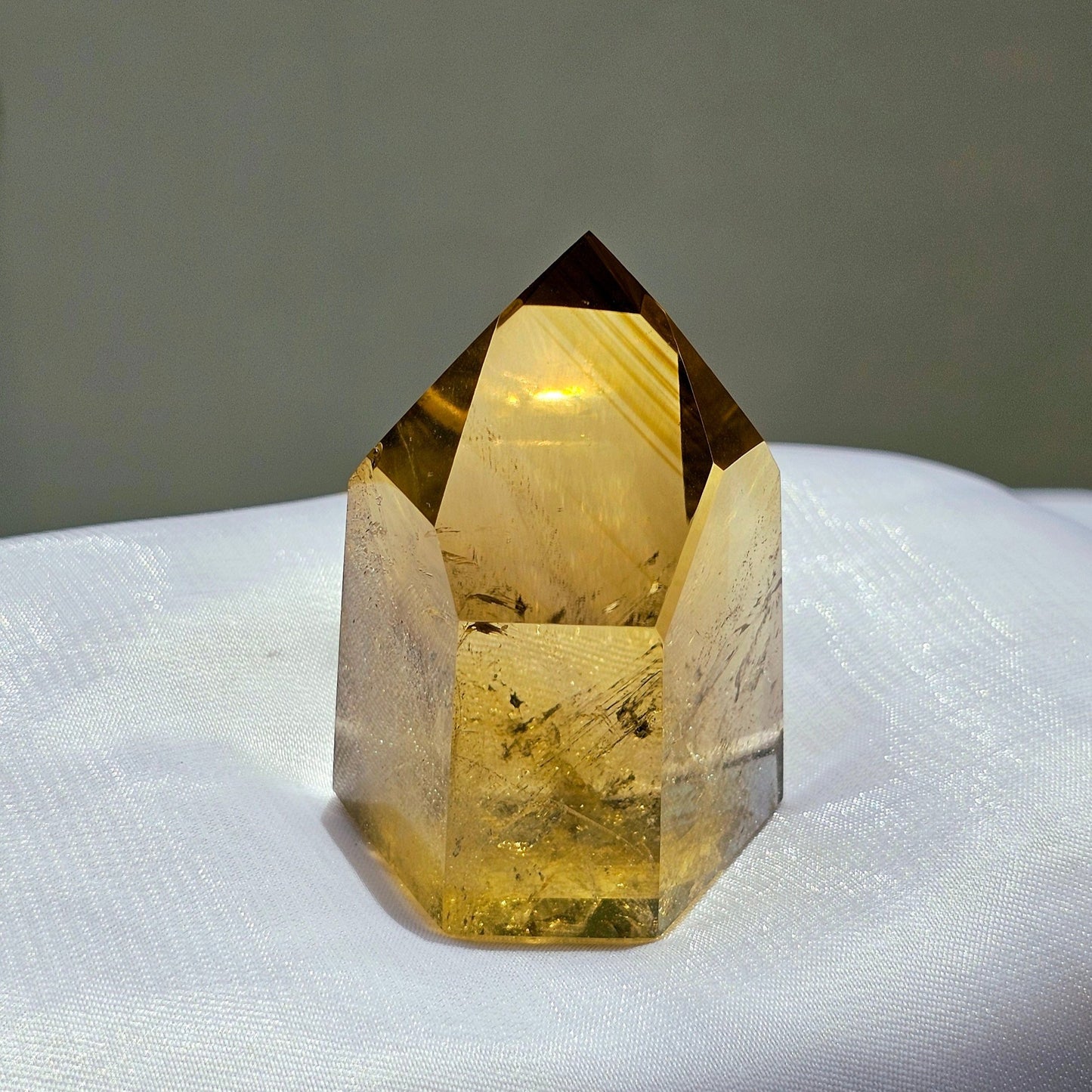 Citrine Tower with Phantom Mountain Lines