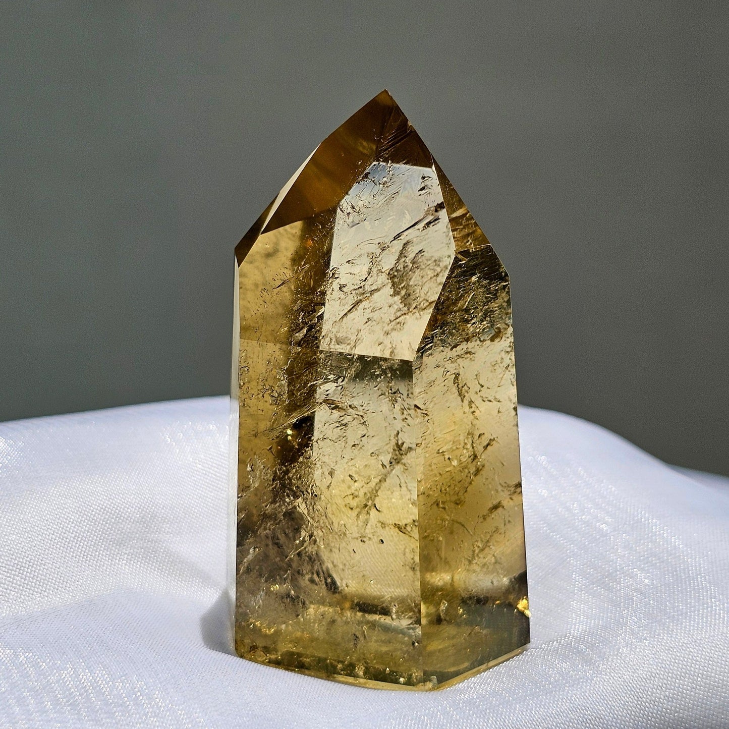 Citrine Tower with Phantom Mountain Lines