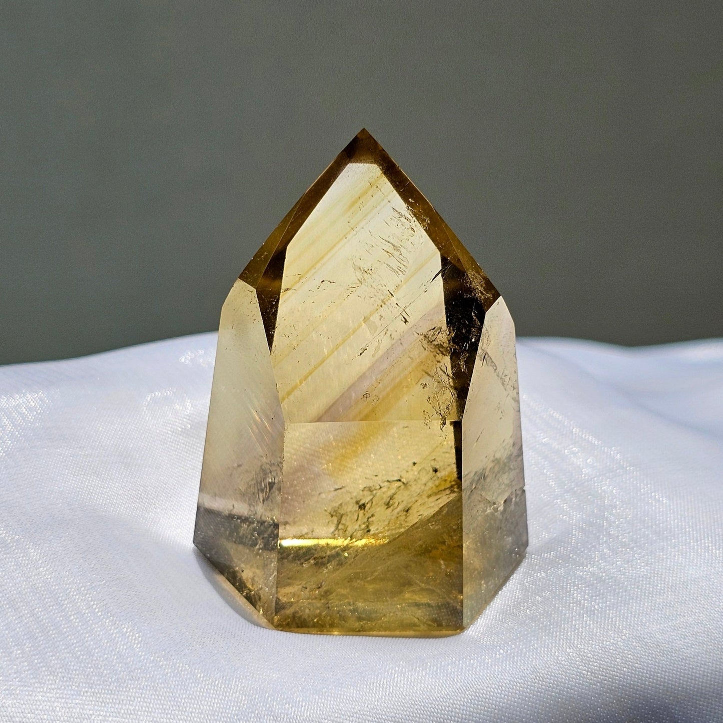 Citrine Tower with Phantom Mountain Lines