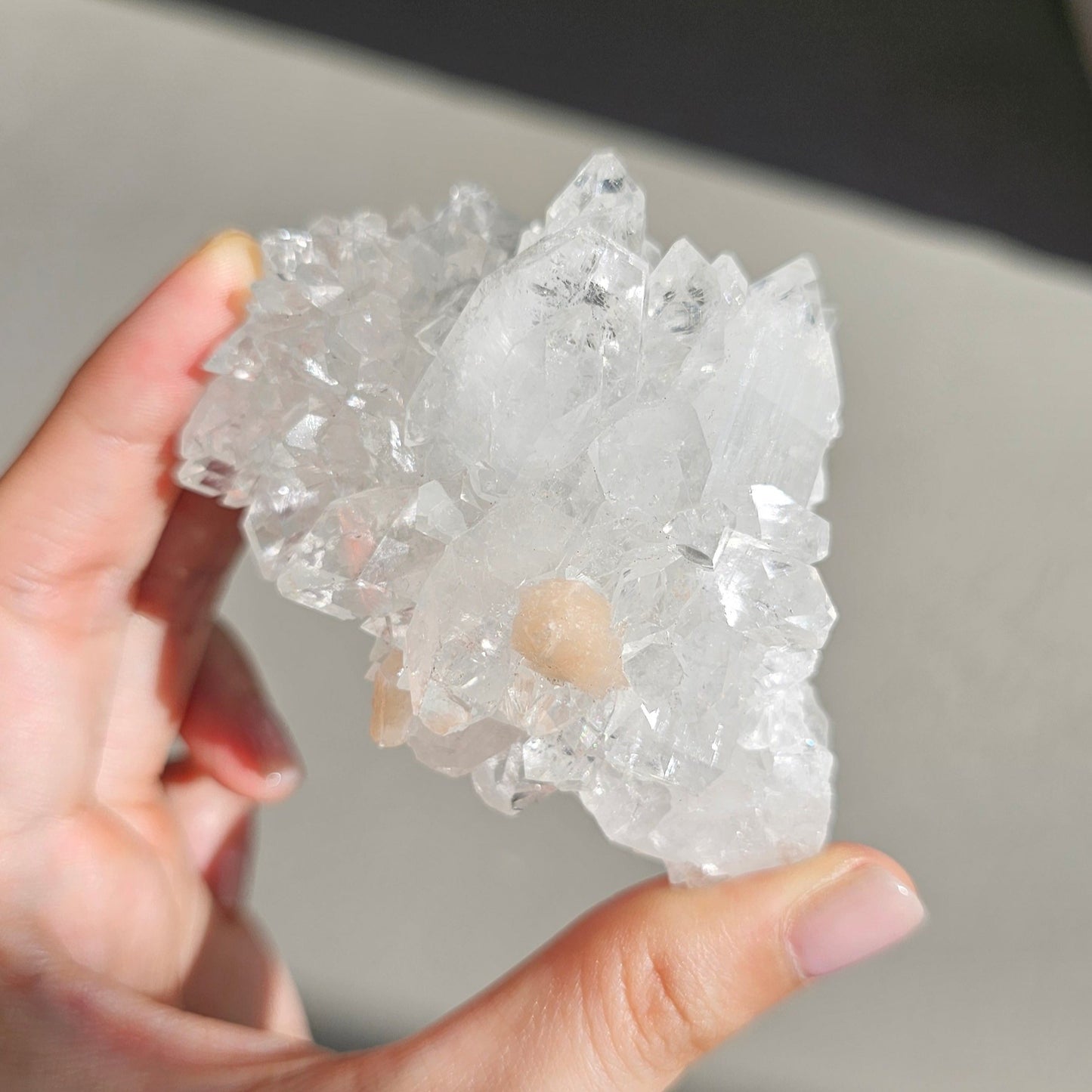 Diamond Apophyllite with Peach Stilbite